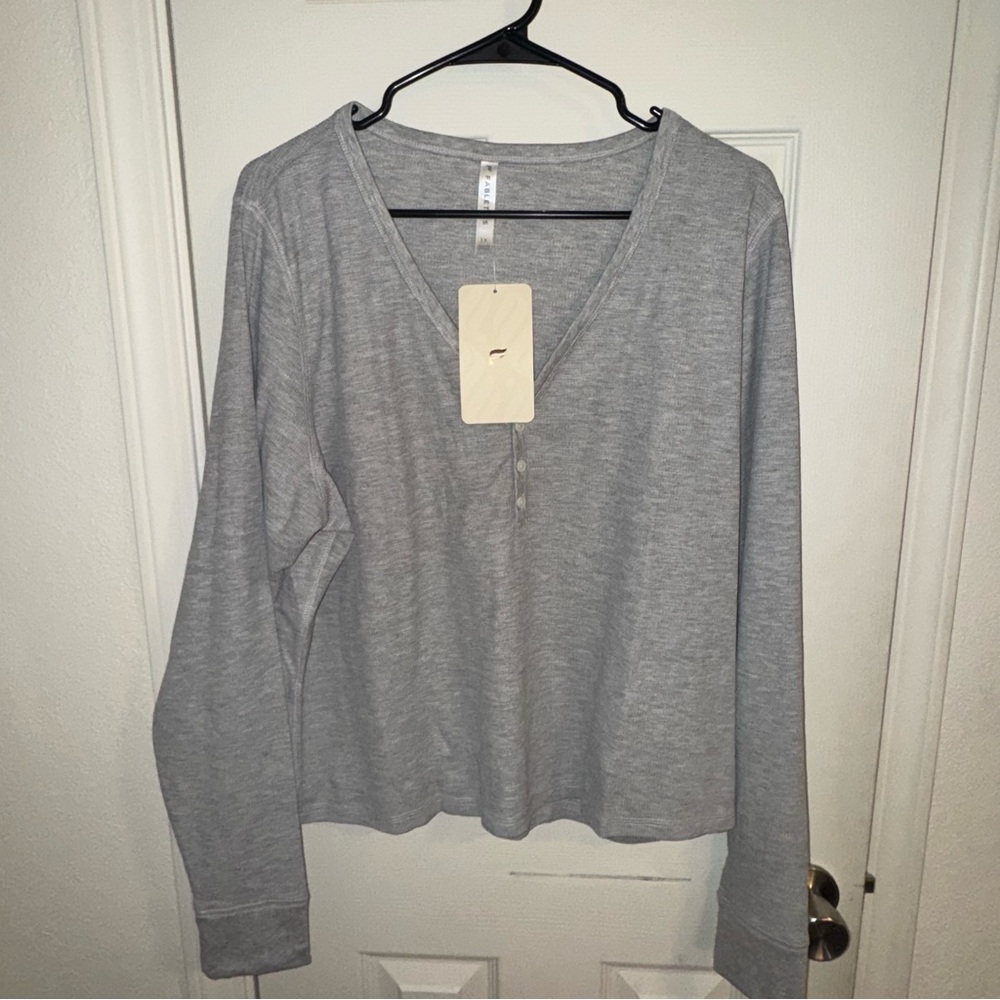 Fabletics Gray Cream Fitted Buttoned Blouse